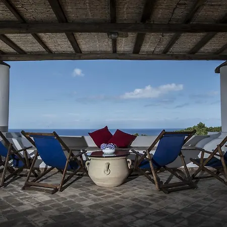Il Gelso Vacanze Couette-café Malfa (Salina)
